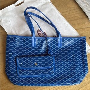 Blue MM tote
